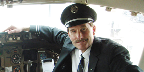 ‘Miracle on the Hudson’ First Officer to Speak at AEA Convention